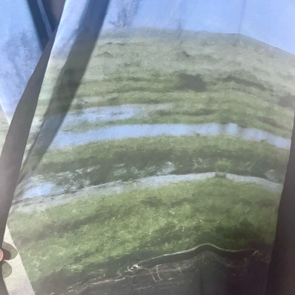 VIDA Blue and Black scenic Sleeveless Cardigan PLUS - Picture 9 of 12